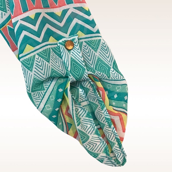 High-low Blouse - Picture 4 of 5